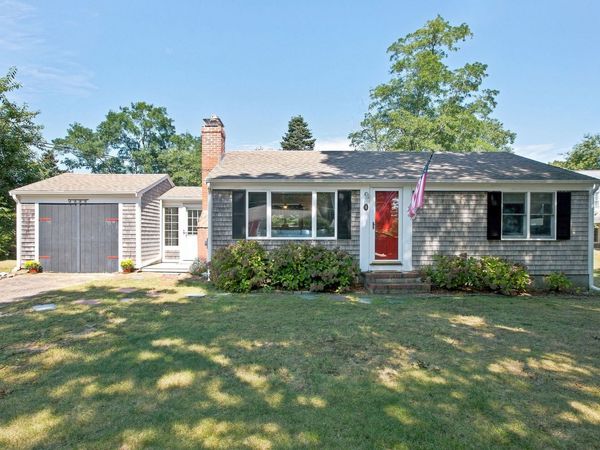 4 Old Mill Ln, Harwich, MA 02645
