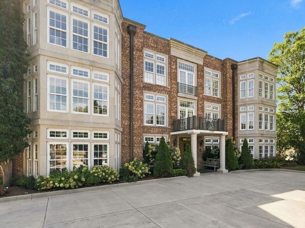 3821 West End Ave, Unit 202, Nashville, TN 37205