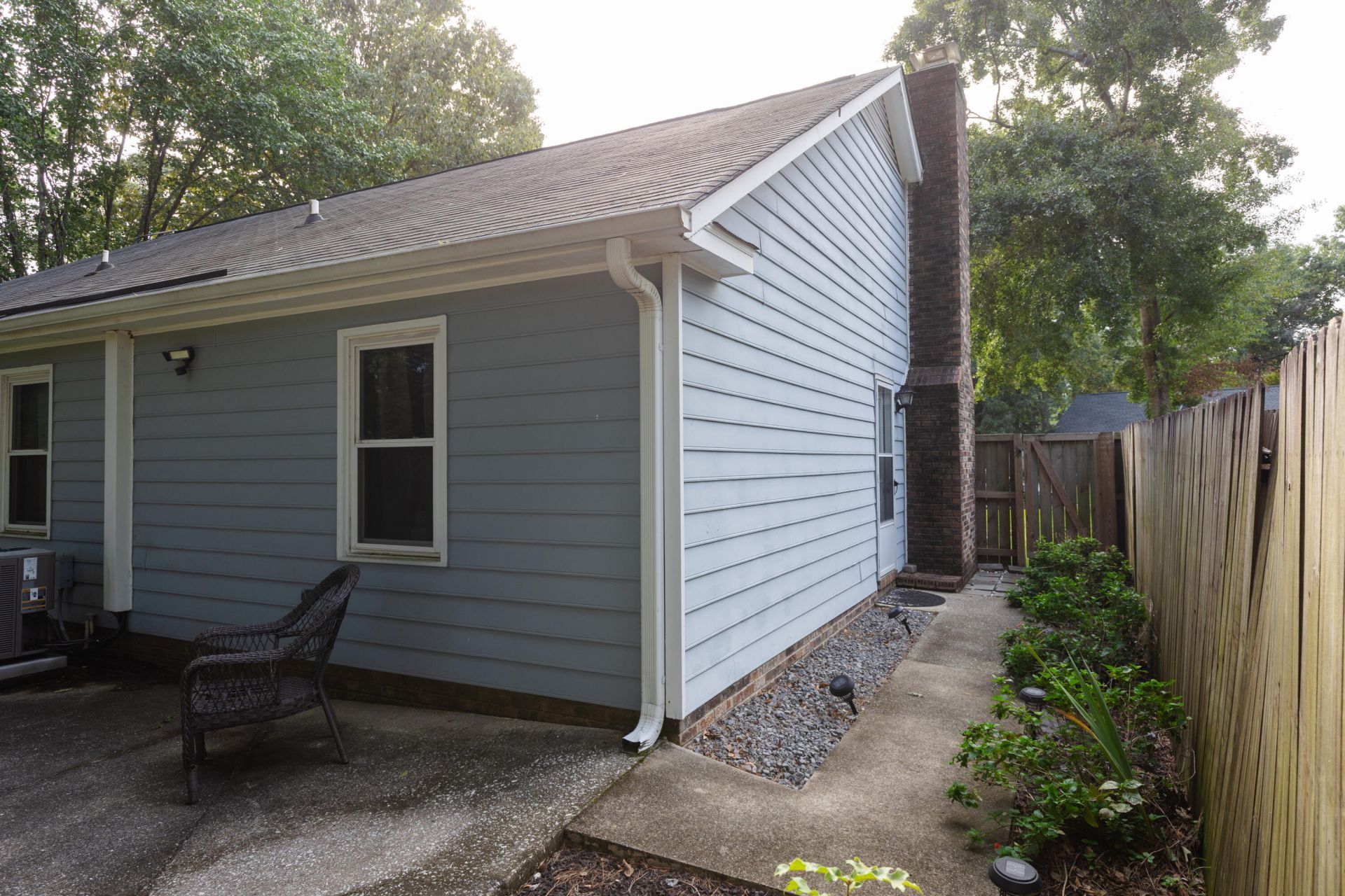 121 Mill Pond Court Photo 17