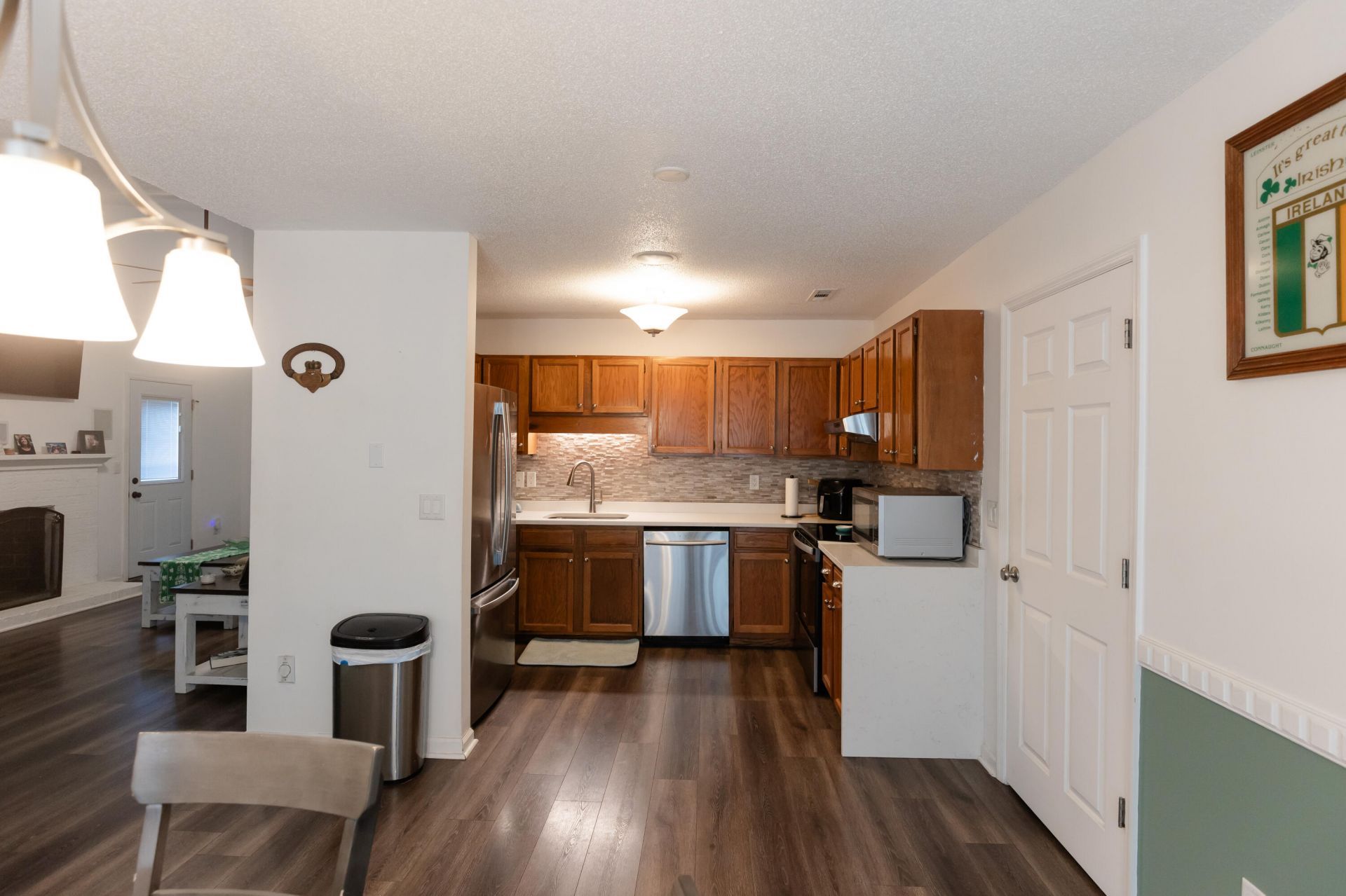 121 Mill Pond Court Photo 6