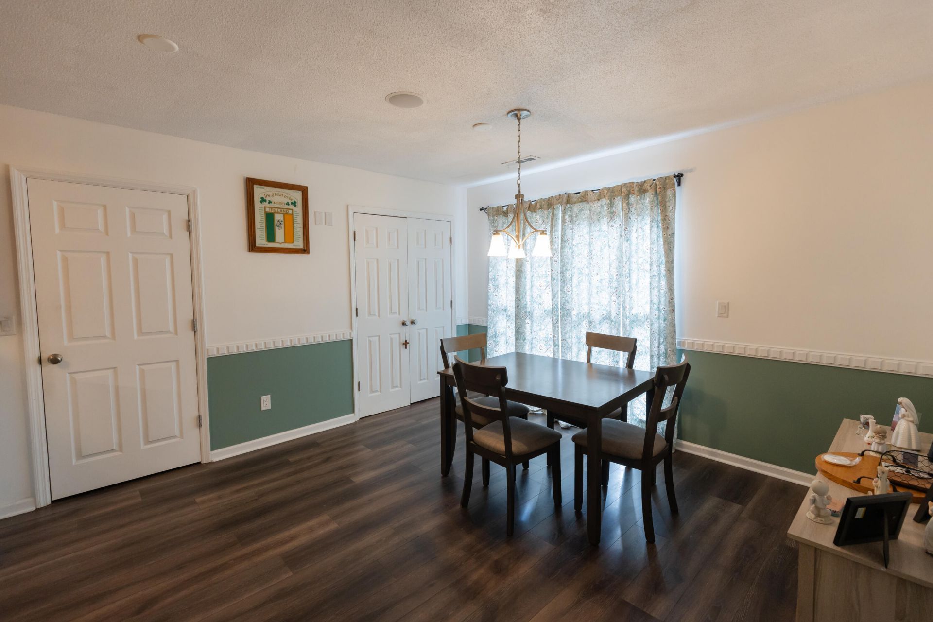 121 Mill Pond Court Photo 9