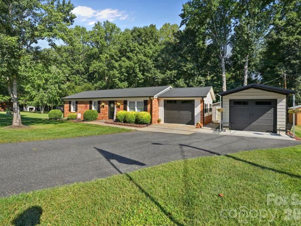 2428 Side Lane , Conover, NC 28613