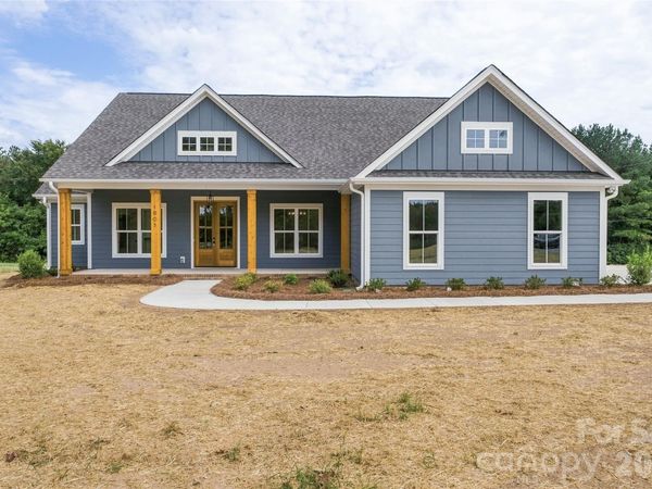 1905 Snyders store Road , Wingate, NC 28174