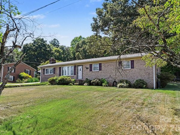141 Howie Street, Mount Holly, NC 28120