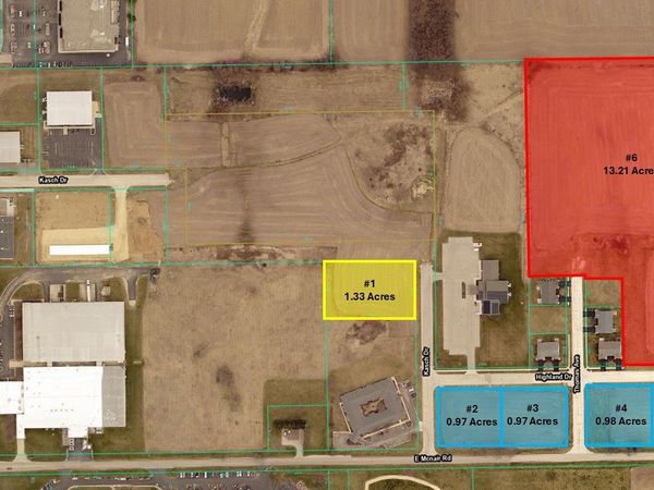 609 Highland Dr, Winnebago, IL 61088