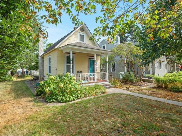 3213 42nd Avenue S, Minneapolis, MN 55406