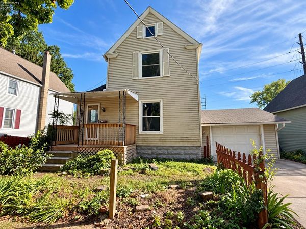 152 Garvin Avenue, Elyria, OH 44035