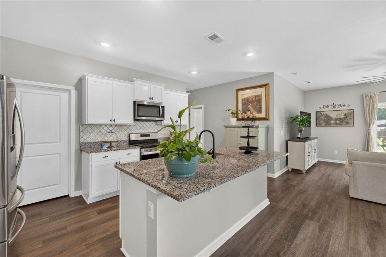 464 Cedarview Road Photo 13