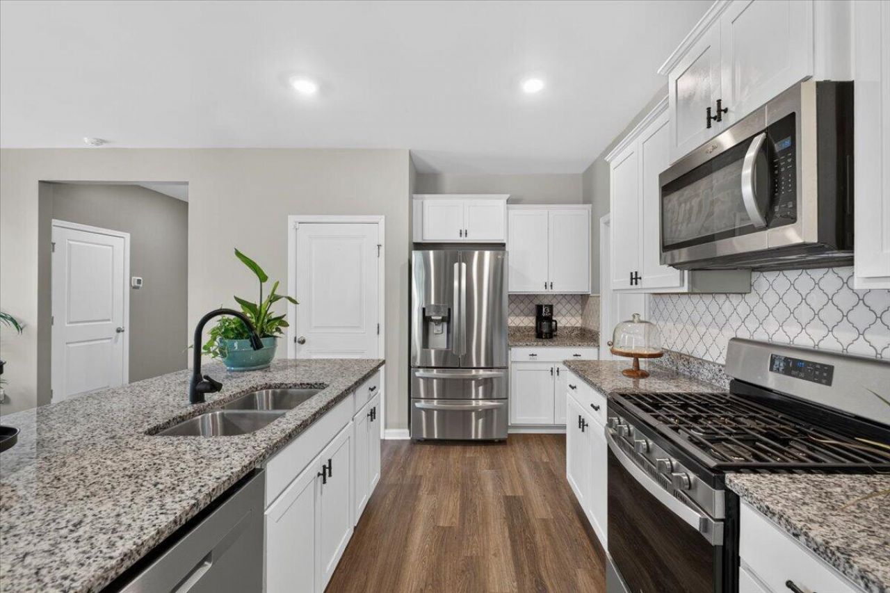 464 Cedarview Road Photo 14