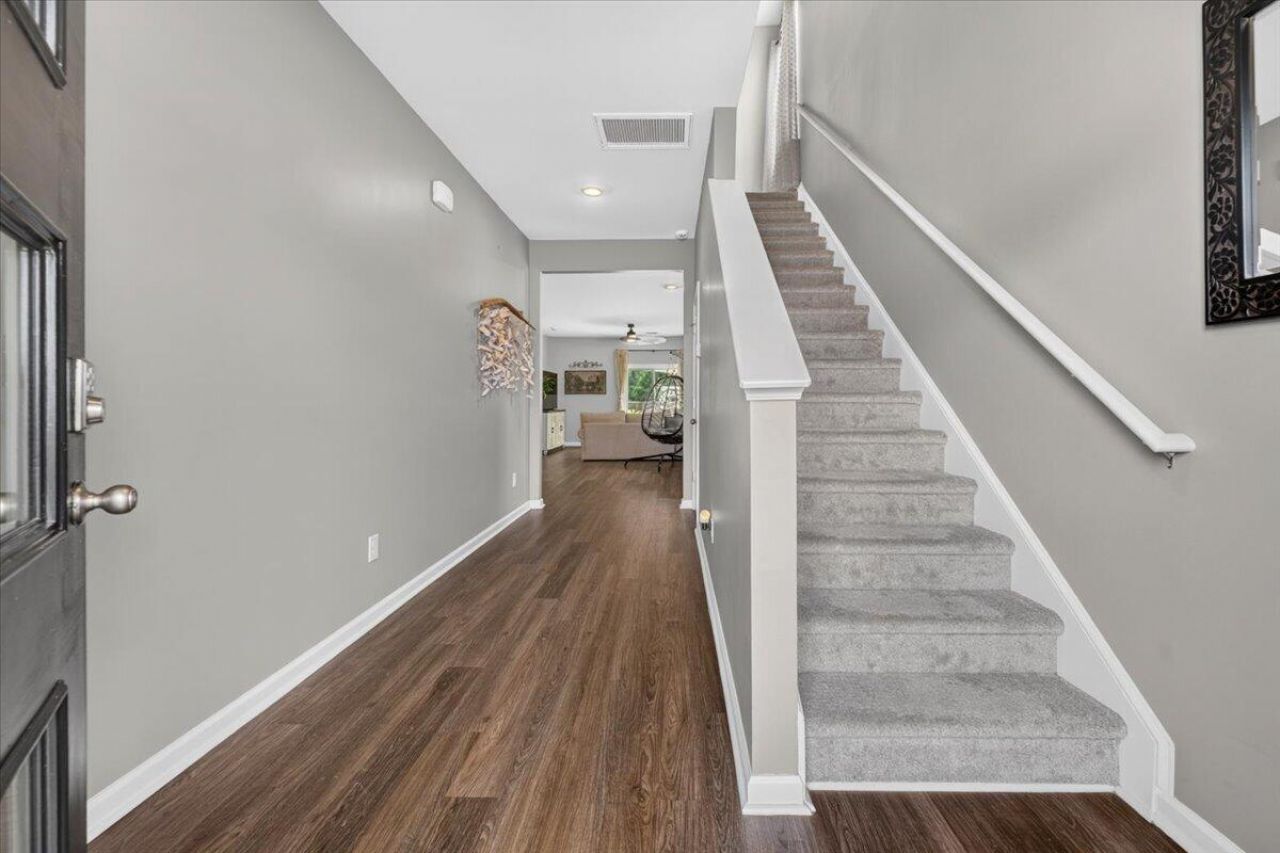 464 Cedarview Road Photo 6