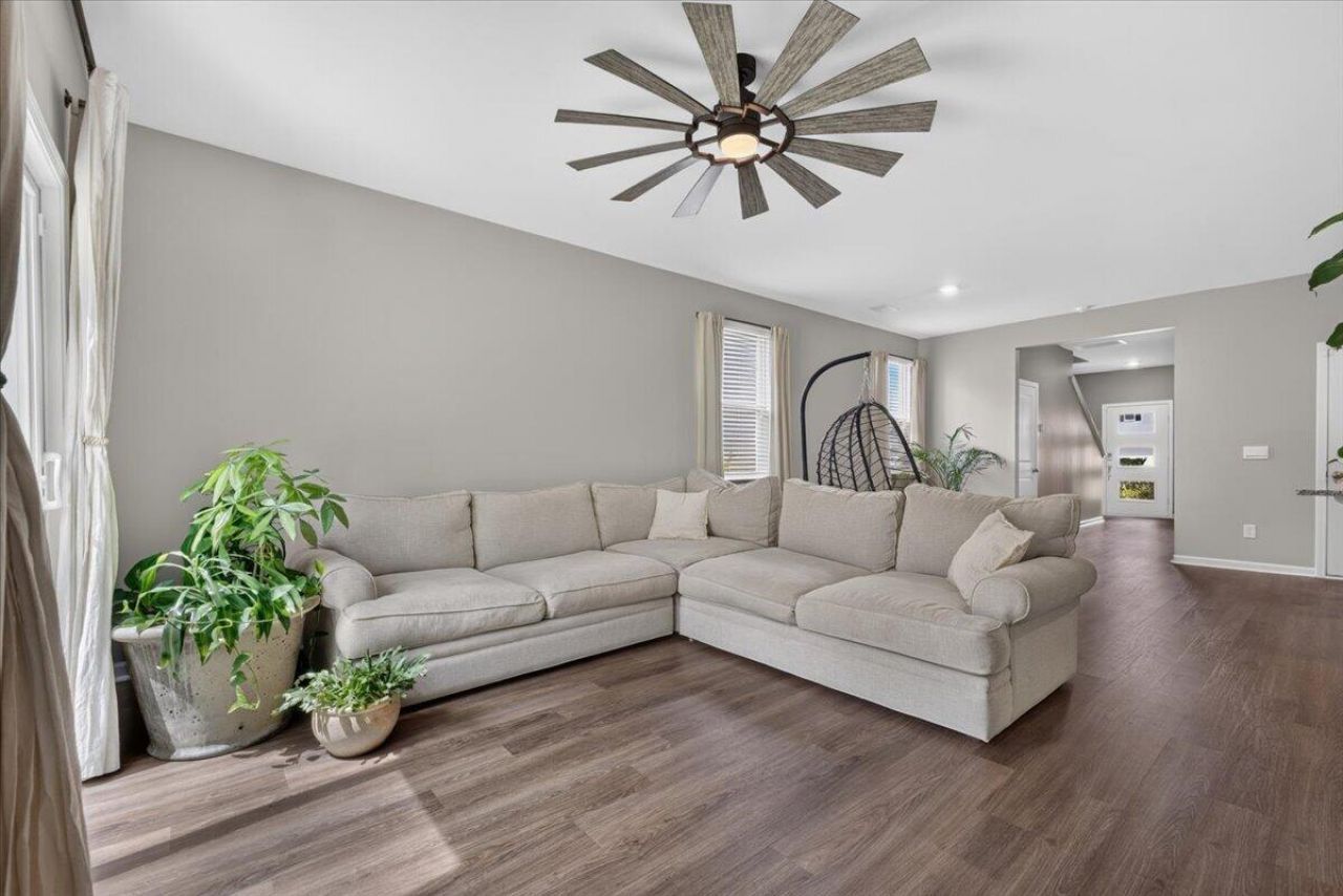 464 Cedarview Road Photo 9