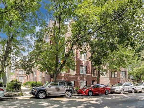 1750 W GRANVILLE Avenue, Unit 2A, Chicago, IL 60660