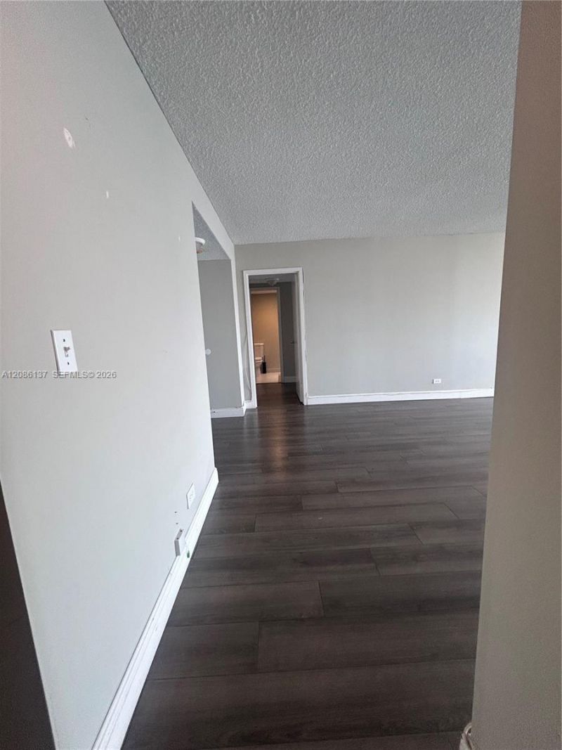 251 174, Unit 1601, Sunny Isles Beach, FL 33160 Photo