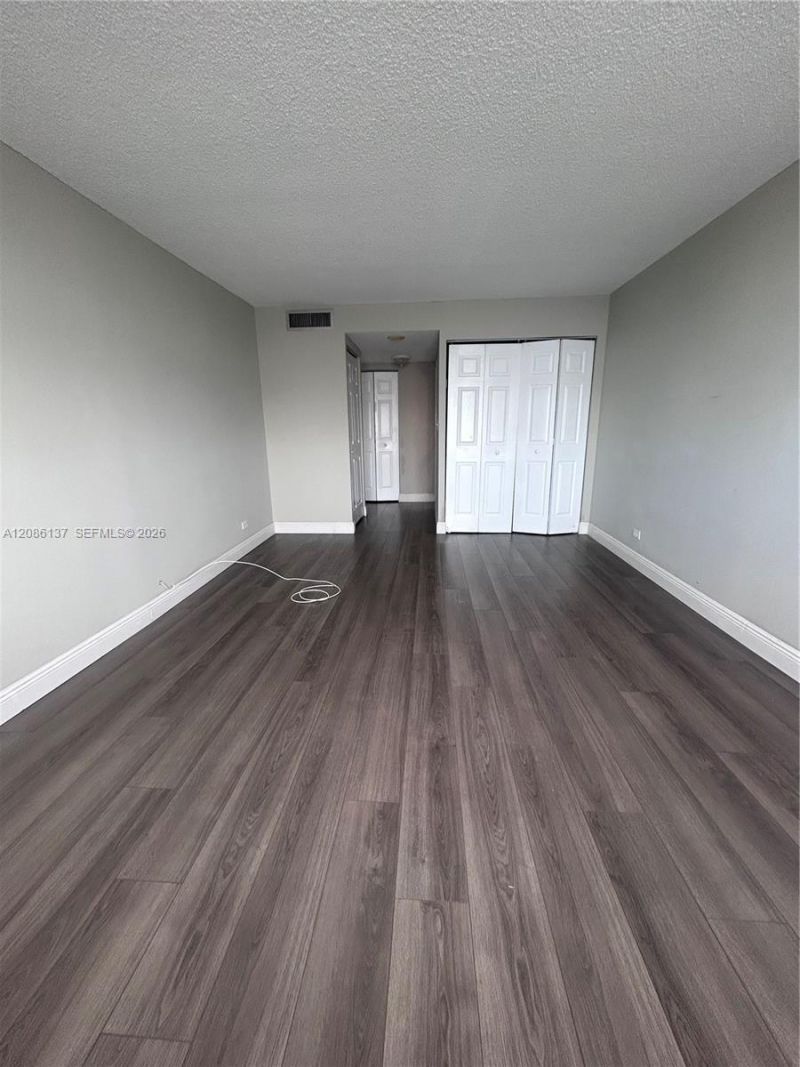 251 174, Unit 1601, Sunny Isles Beach, FL 33160 Photo
