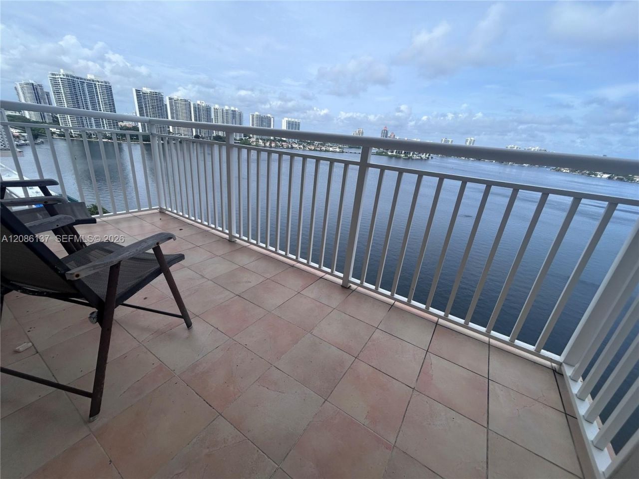 251 174, Unit 1601, Sunny Isles Beach, FL 33160 Photo
