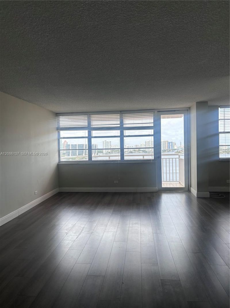 251 174, Unit 1601, Sunny Isles Beach, FL 33160 Photo