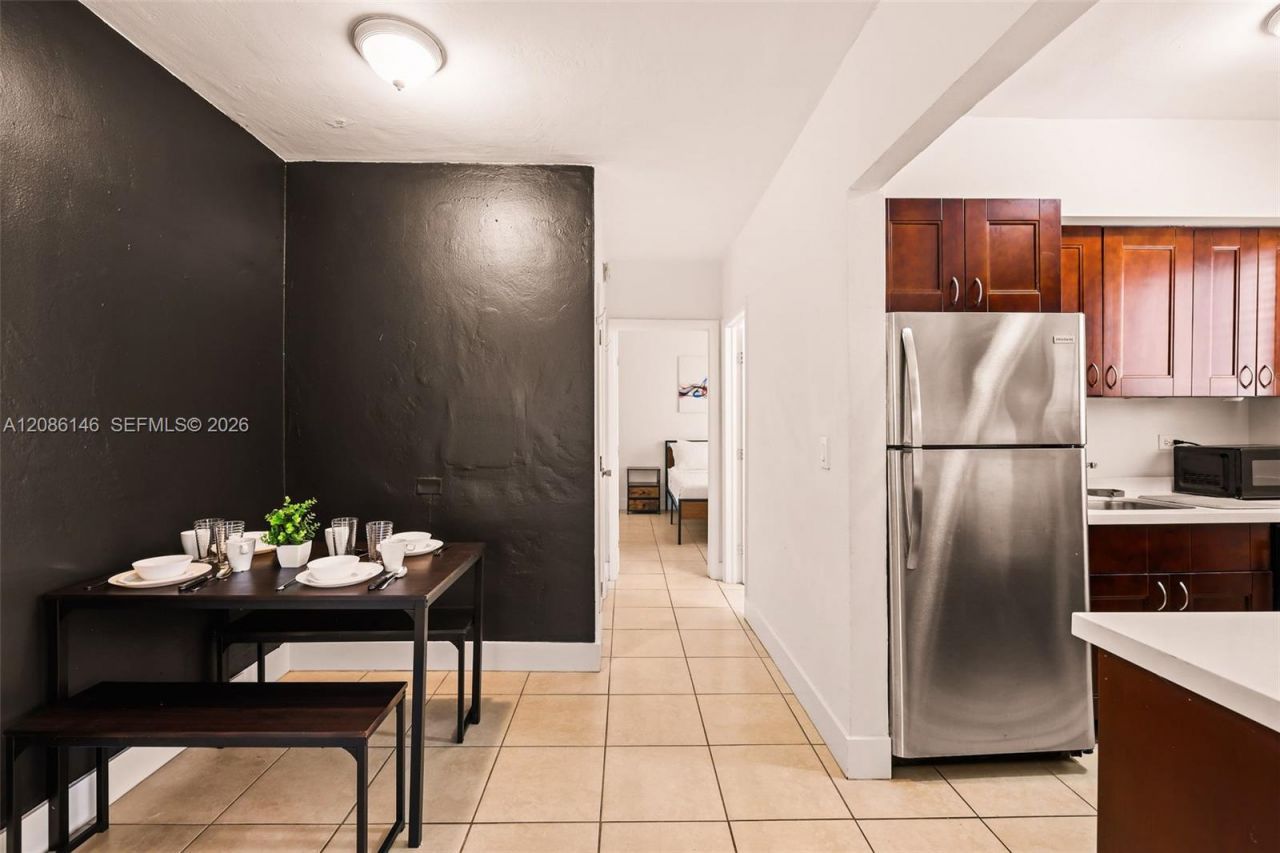 7340 Harding Ave, Unit 7, Miami Beach, FL 33141 Photo