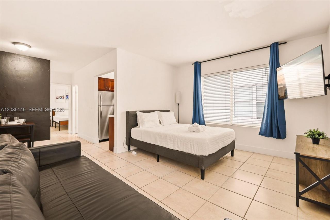 7340 Harding Ave, Unit 7, Miami Beach, FL 33141 Photo