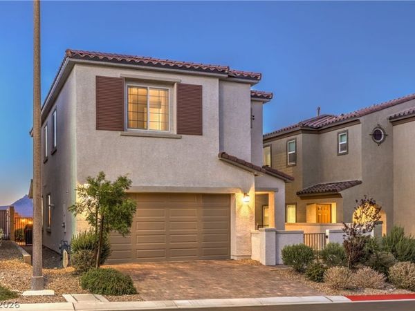 10632 Adeno Avenue , Las Vegas, NV 89166
