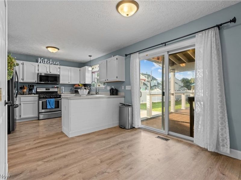 35316 Oxford Court, North Ridgeville, OH 44039 Photo 16