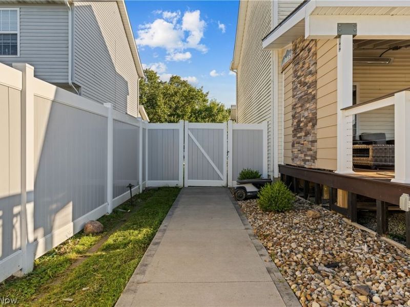 35316 Oxford Court, North Ridgeville, OH 44039 Photo 40