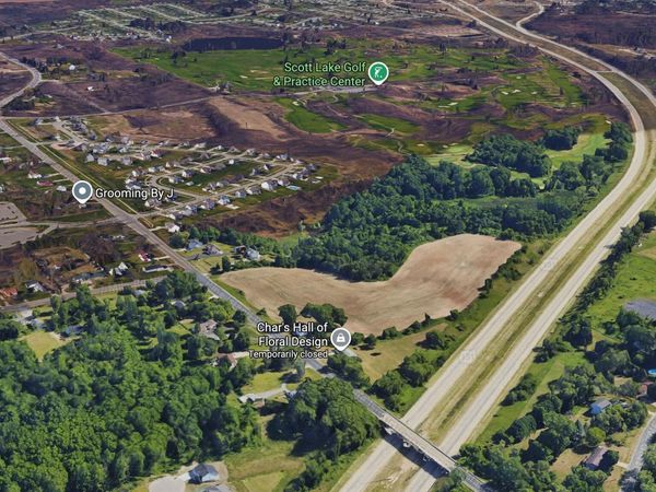 5952 Pine Island Drive NE, Comstock Park, MI 49321