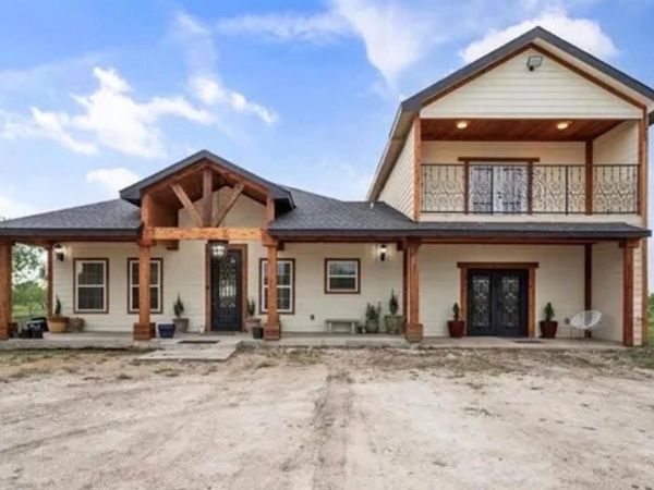 6049 County Road 1030 B, Rice, TX 75155