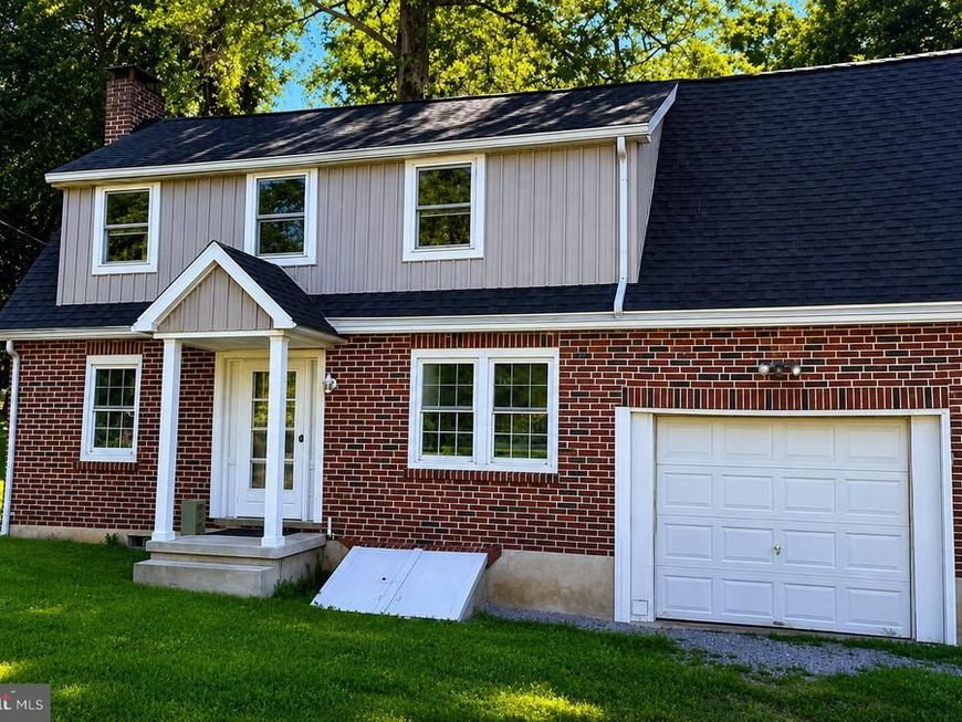 107 Crest Road, Lititz, PA 17543 Main Photo