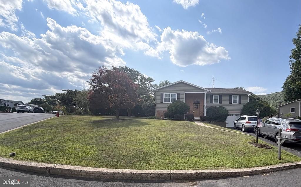 101 TIMBER ROAD , POTTSVILLE, PA 17901