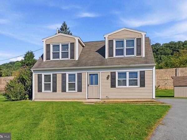 307 PAUL CIRCLE, DOWNINGTOWN, PA 19335