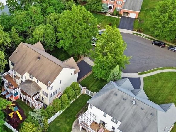 2780 HONEYSUCKLE LANE, HUNTINGDON VALLEY, PA 19006