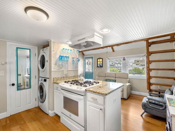 470 Winnacunnet Road, Unit 8, Hampton, NH 03842