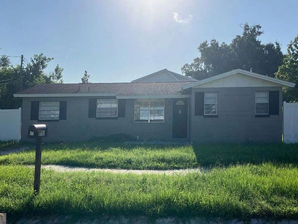 8701 94th Street, Seminole, FL 33777