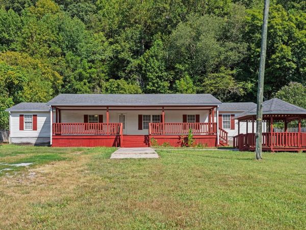 1404 Little Pond Creek Rd, Pegram, TN 37143