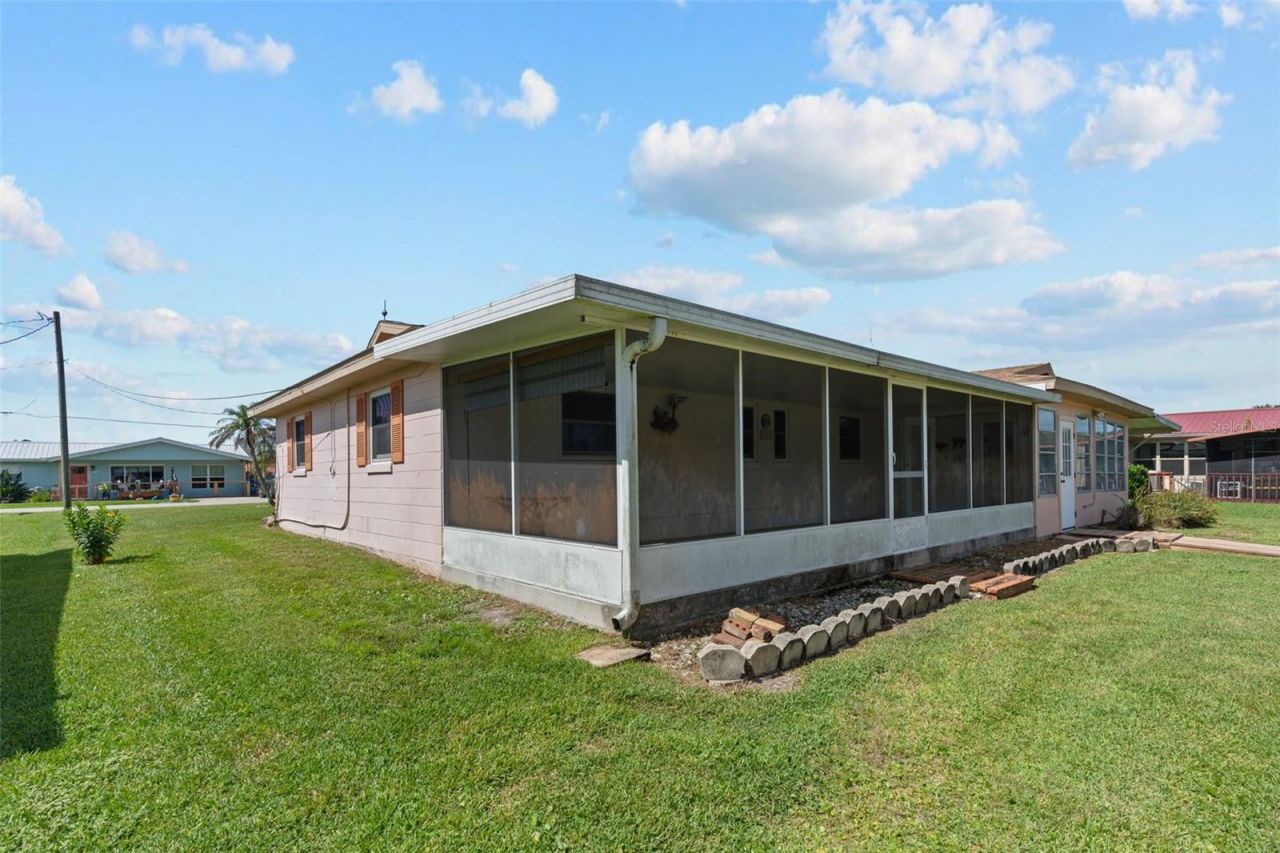 1630 Paradise Lane, Astor, FL 32102 Photo