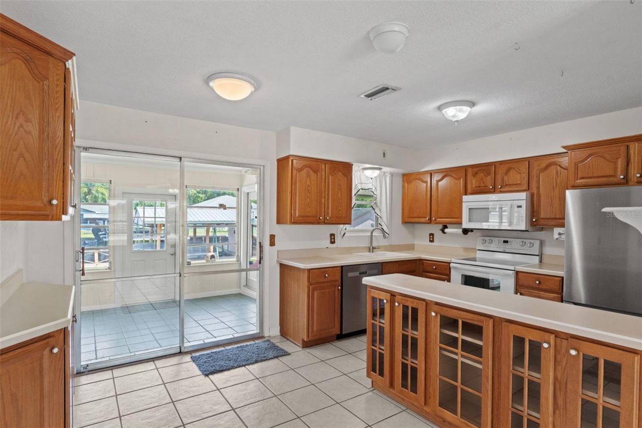 1630 Paradise Lane, Astor, FL 32102 Photo