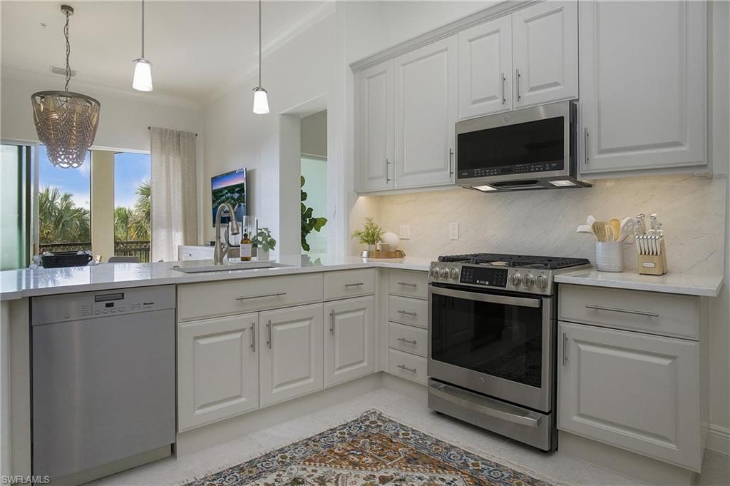 3093 Aviamar Cir, Unit 7-203, Naples, FL 34114 Photo