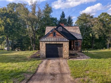 146 Spruce Drive NW, North Canton, OH 44720