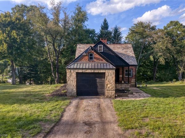 146 Spruce Drive NW, North Canton, OH 44720