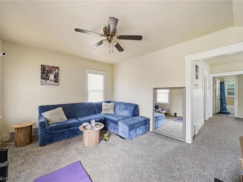 13611 Beachwood Avenue, Cleveland, OH 44105 Photo 4