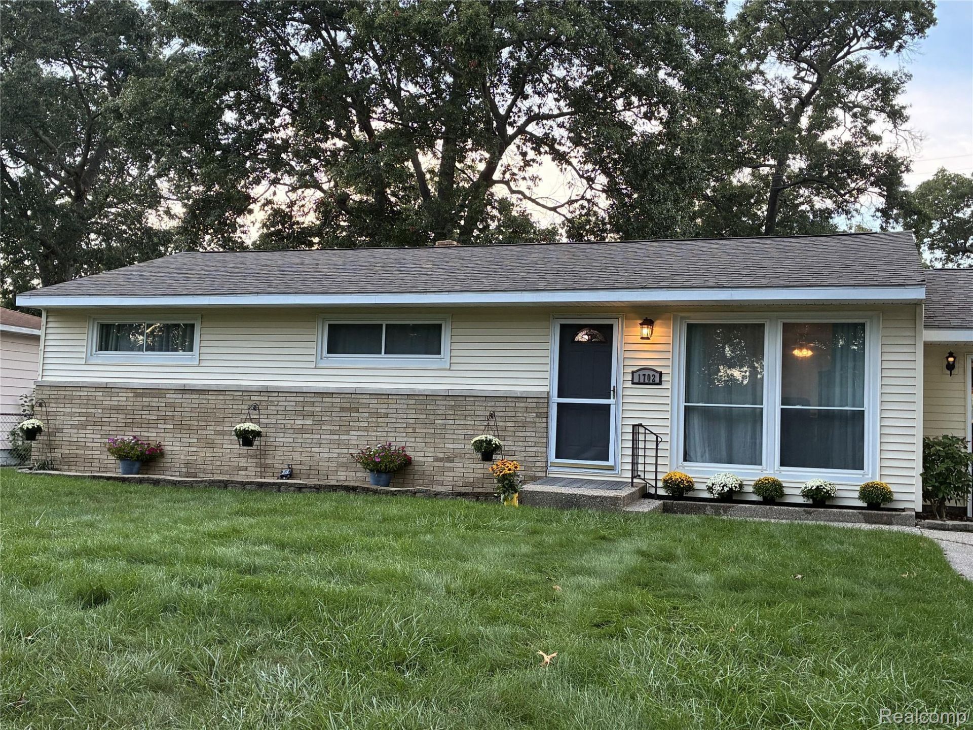 1702 Leif Avenue, Muskegon, Mi 49441 Main Photo