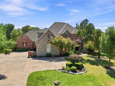 432 Hollowdale, Edmond, OK 73003