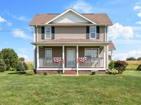 19322 675 East Street , Sheffield, IL 61361