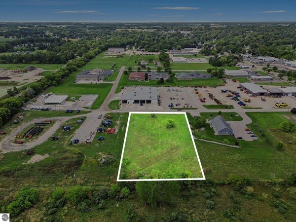 207 Dilts, Ithaca, MI 48847