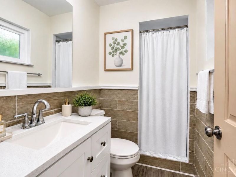 3065 Aquadale Lane, Cincinnati, OH 45211 Photo 15
