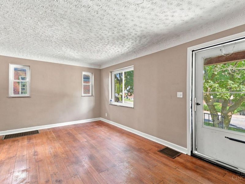 6135 Argus Road, Cincinnati, OH 45224 Photo 3