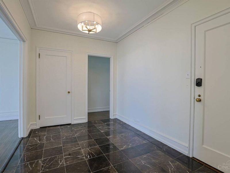 3900 Rose Hill Avenue, Unit 801B, Cincinnati, OH 45229 Photo 13
