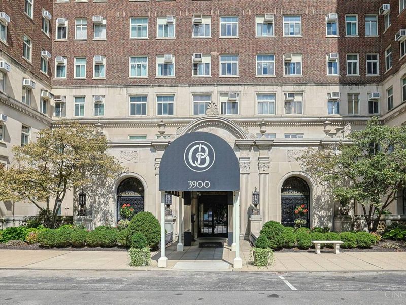3900 Rose Hill Avenue, Unit 801B, Cincinnati, OH 45229 Photo 4