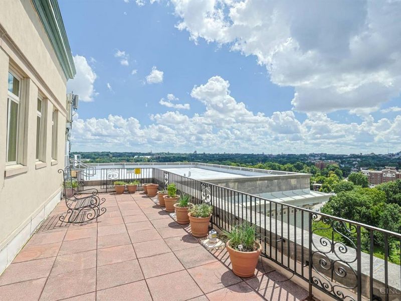 3900 Rose Hill Avenue, Unit 801B, Cincinnati, OH 45229 Photo 63