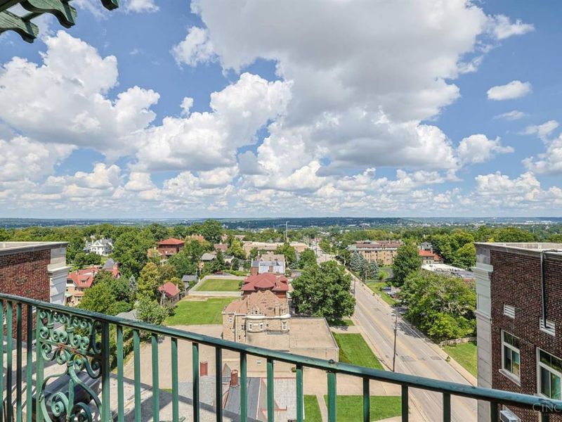 3900 Rose Hill Avenue, Unit 801B, Cincinnati, OH 45229 Photo 68